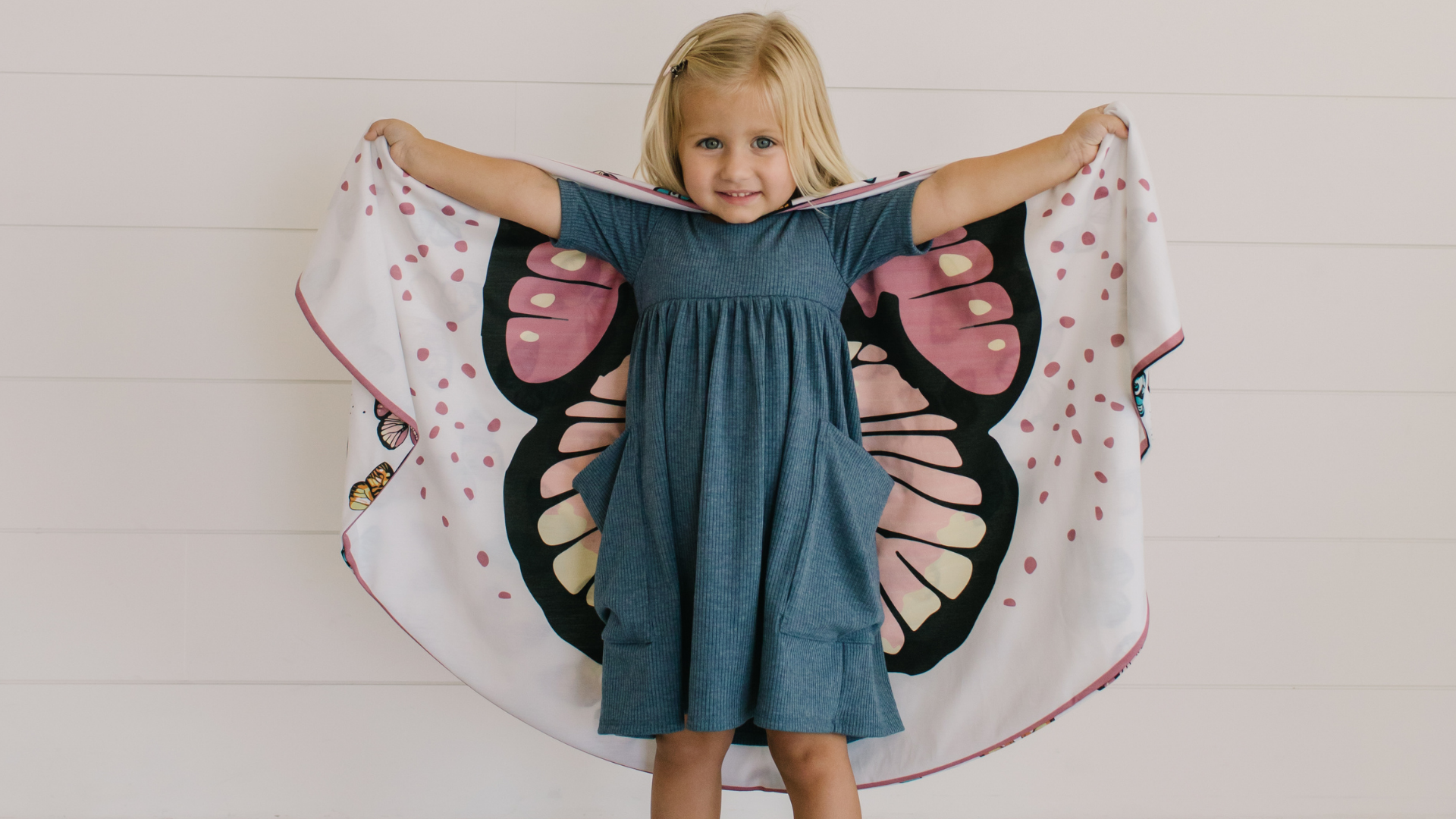 play capes for kids that inspire imaginative play and creativity