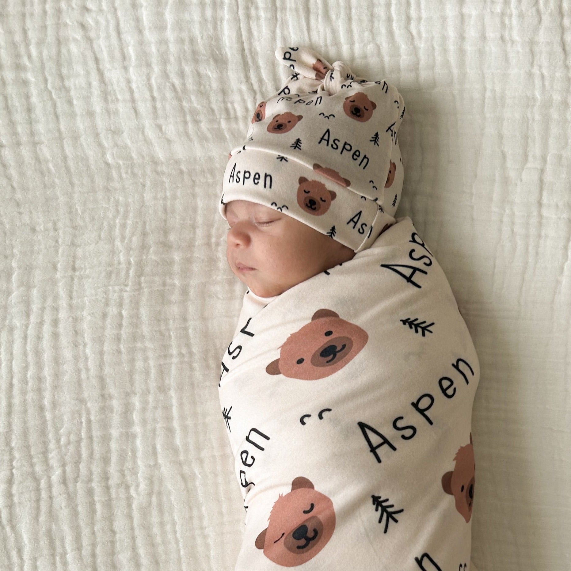 Personalized Swaddle & Hat Set | Bear Necessities