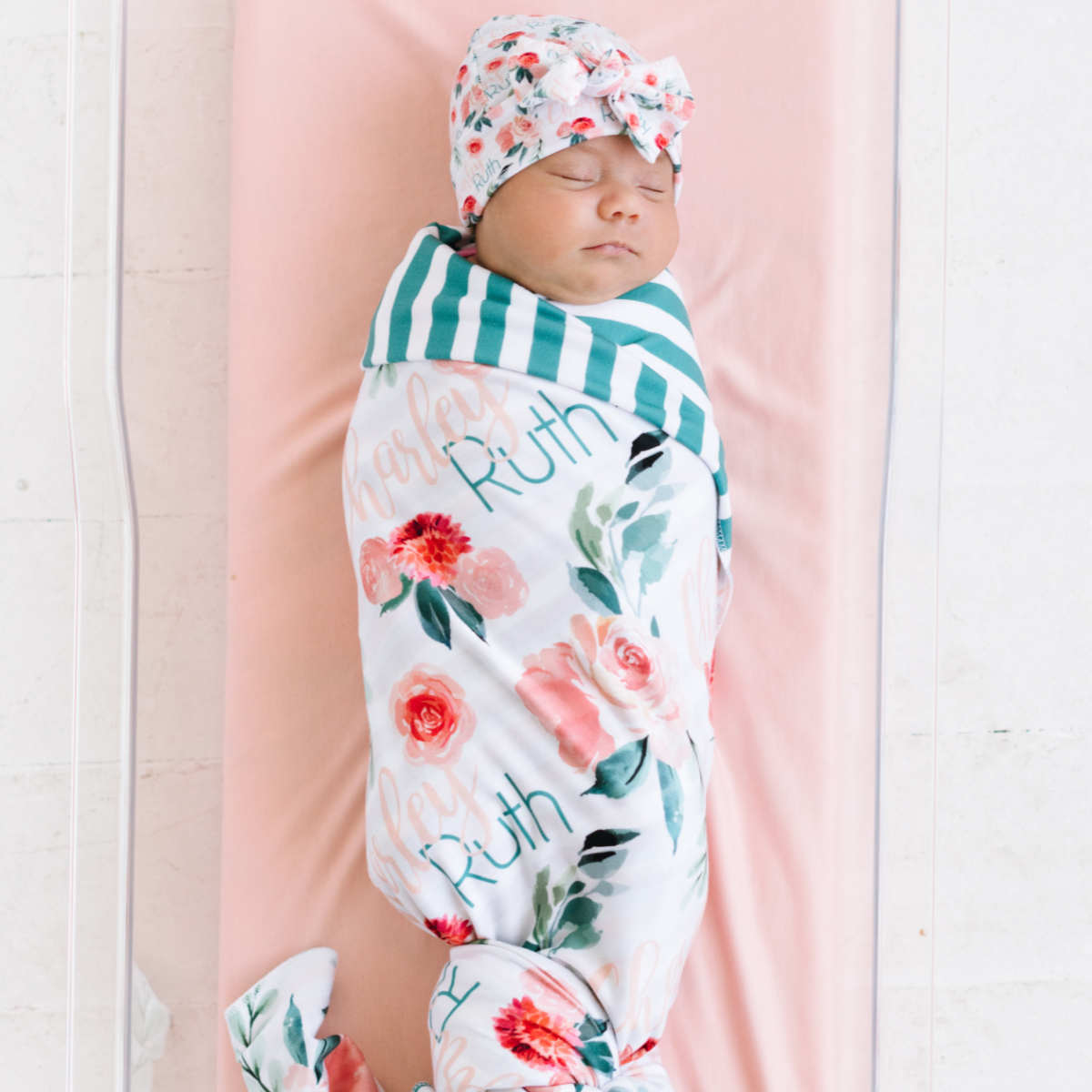 Personalized  Swaddle & Hat Set | Sweet Blooms