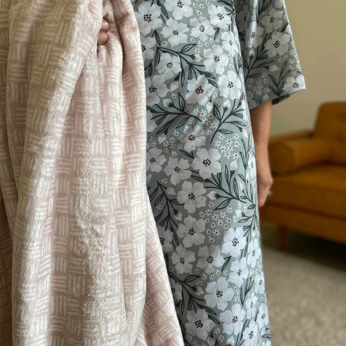 Personalized Family Name Blanket | Neutral Hash